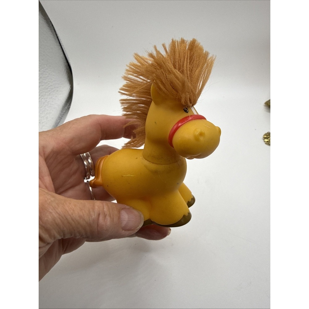 FISHER PRICE LITTLE PEOPLE TOUCH & FEEL FARM ANIMAL HORSE - 2005